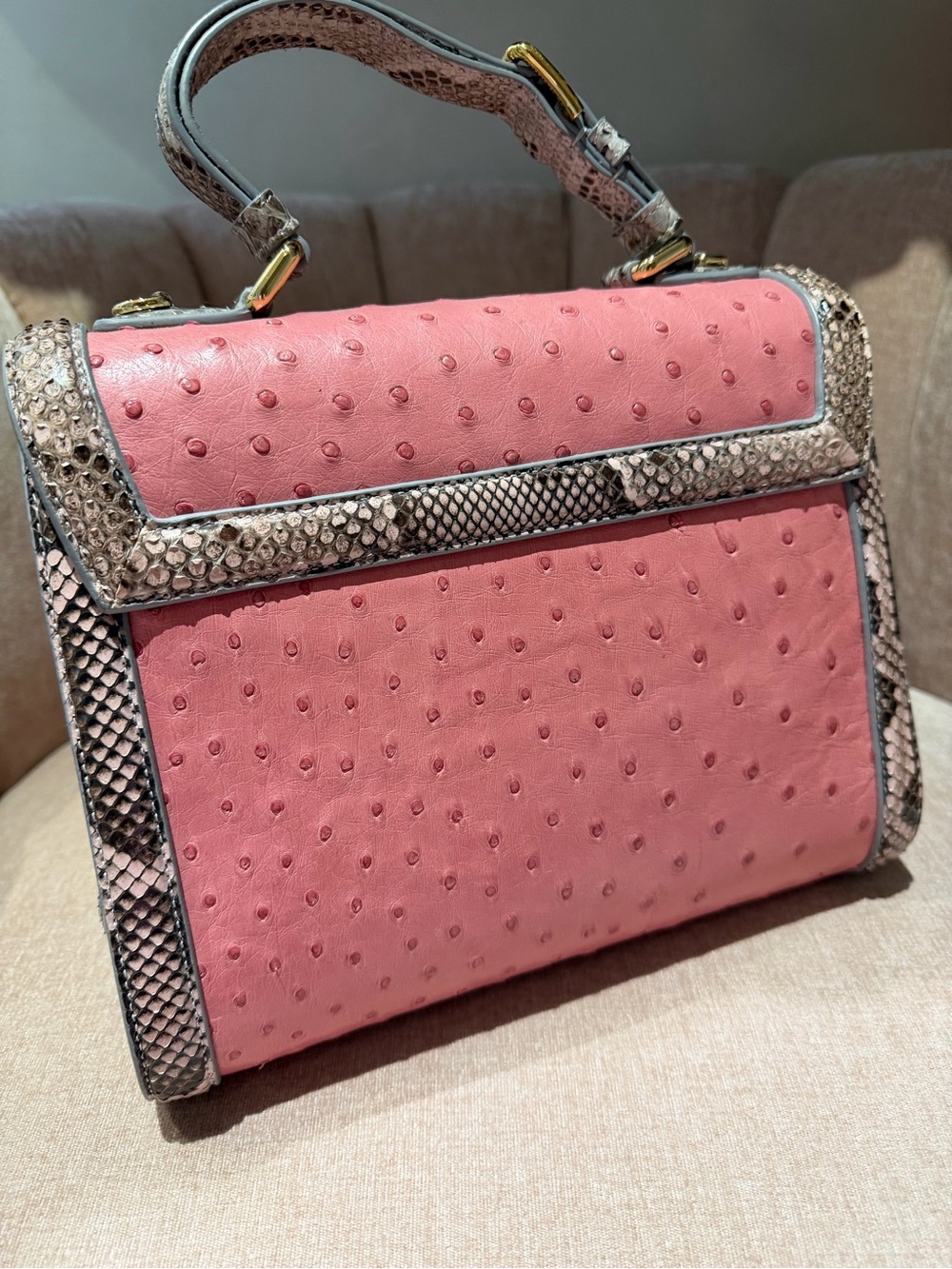 D&G Pink Ostrich and Python skin only 25 in the world limited edition like new✨ - Picture 7 of 14